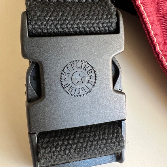 Kipling Deep Red Waist Belt Sporty Fanny Pack Crinkled Nylon Bag Vtg - Picture 11 of 13